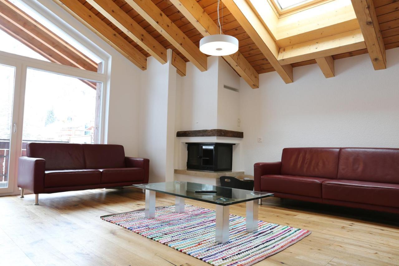 Bolero 4.5 Dachzimmerwohnung Zermatt Buitenkant foto